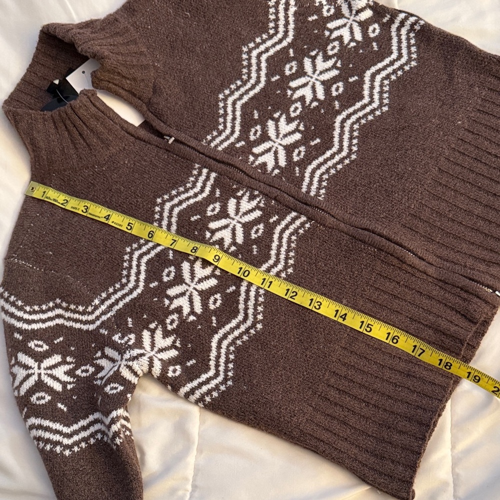 Planet Heart Mocha and Cream Knit full zip Sweater - Picture 12 of 13